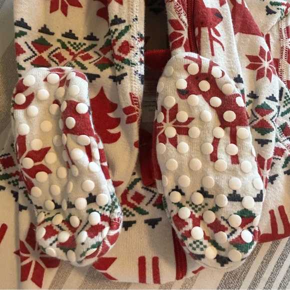 12-18M Hanna Andersson Holiday Print Zip Footed Sleeper - Picture 5 of 6